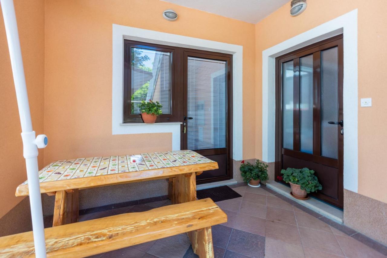 Apartments Lilin Crikvenica Exterior photo